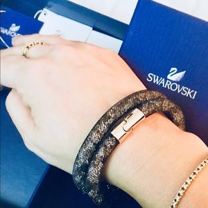 NWT Swarovski Black and crystals magnet bracelet